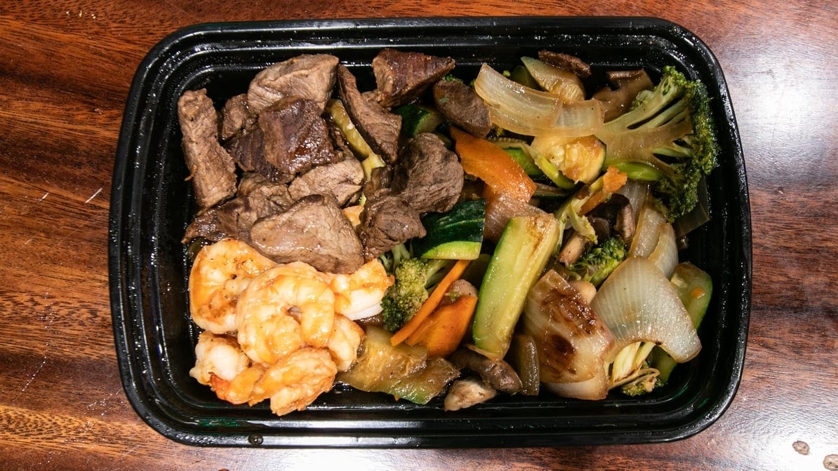 Filet Mignon (5 Oz.) & Shrimp (5 Pieces).