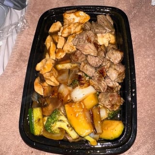 NY Strip (5 Oz.) & Chicken (5 Oz.)