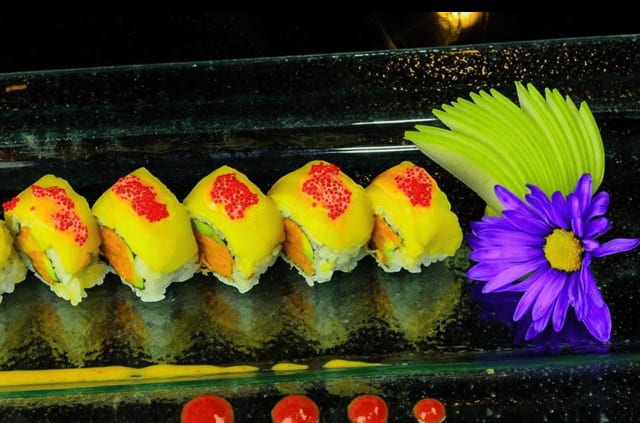 Tuna Roll.